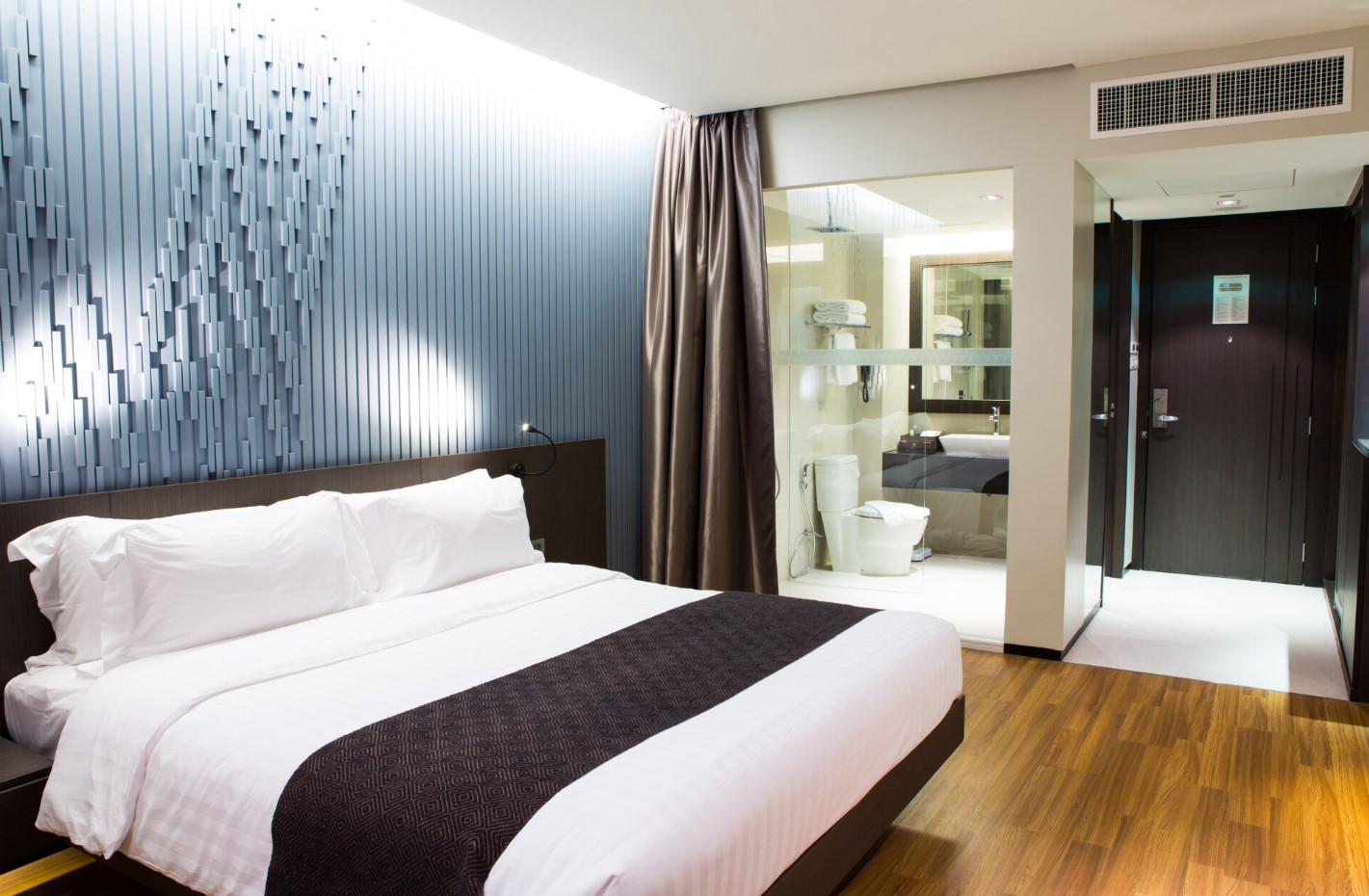 business-stay-room
